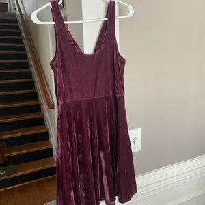Altar’d State beautiful burgundy velvet dress.  Perfect for parties or dances.